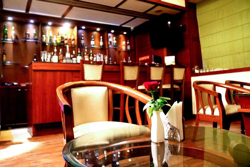 Comfort Inn Lucknow Restaurant photo
